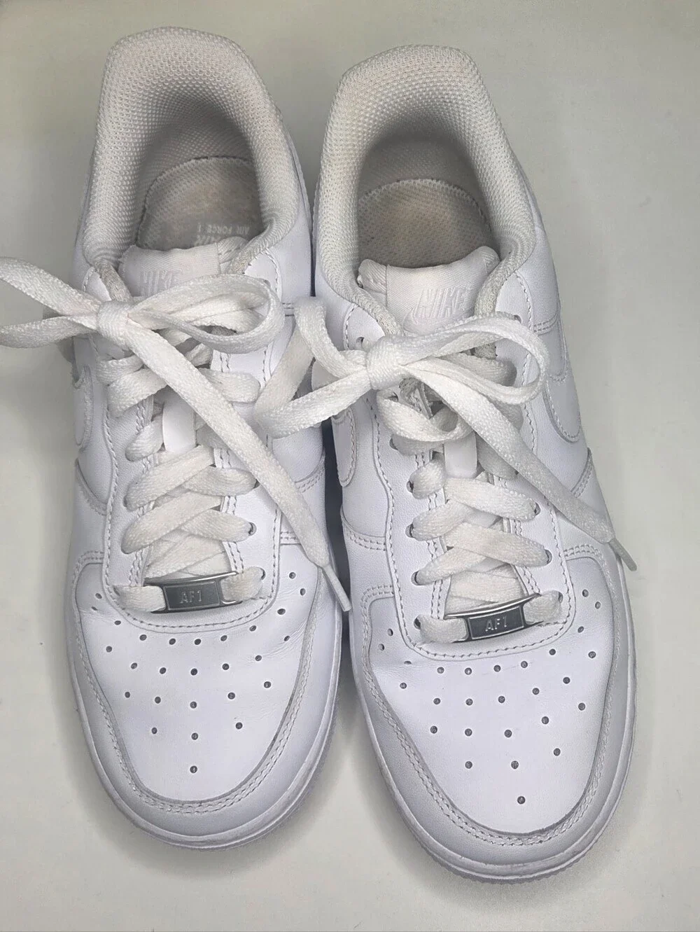Nike Air Force 1 07 Shoes Womens White Low Top Leather Sneakers Size 6